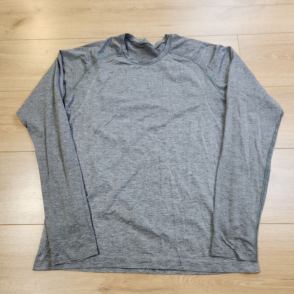 Lululemon Metal Vent Tech Shirt Mens Large Gray Long Sleeve Lightweight Athletic